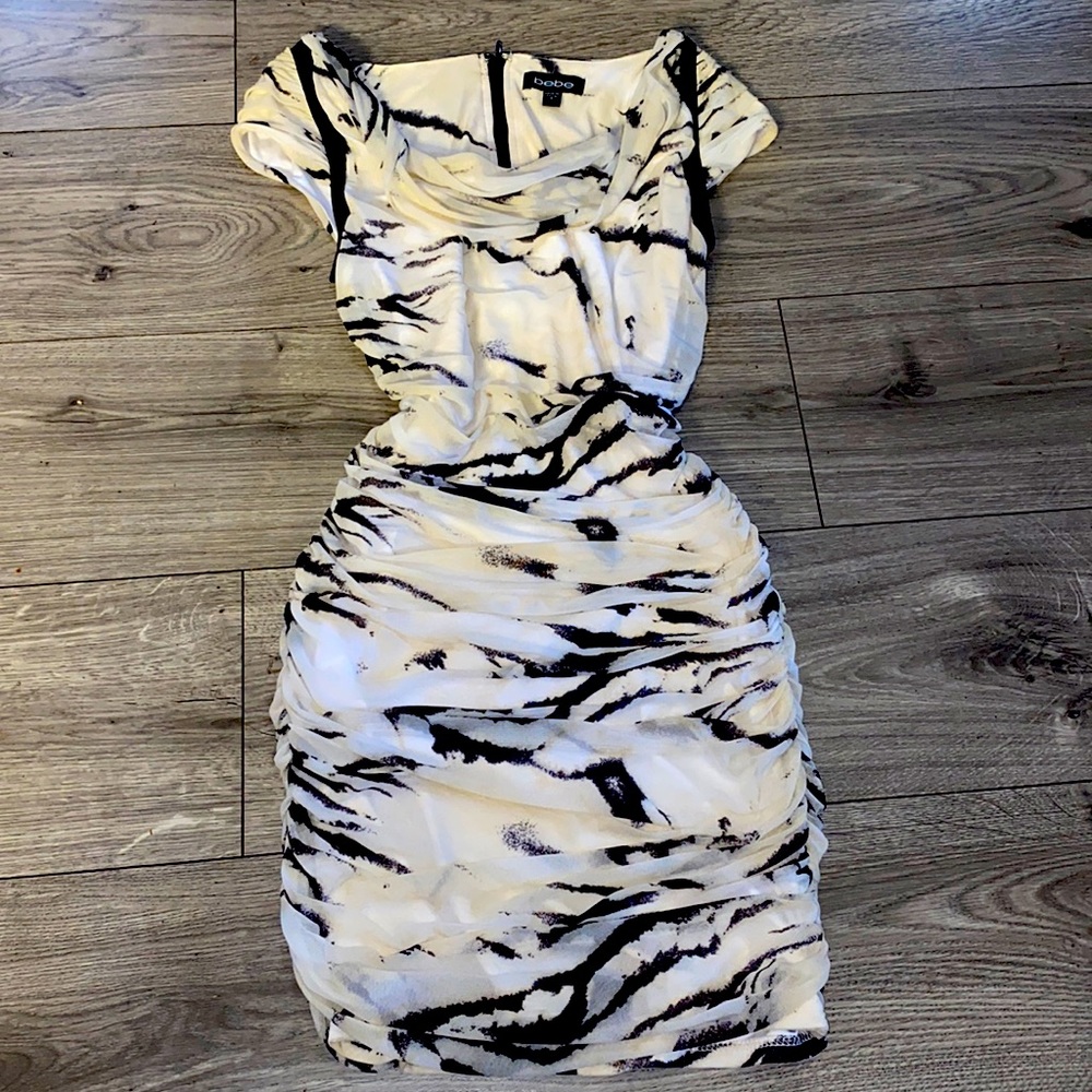 Gorgeous sexy BEBE dress🔥
